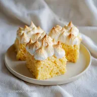 Lemon Meringue Rice Krispie Treat: Crisp